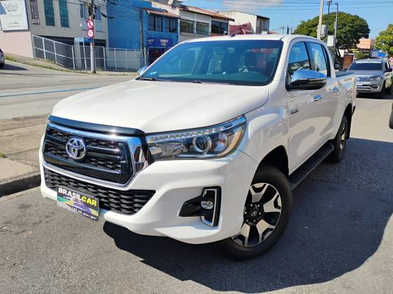 TOYOTA HILUX 2.8 SRX 4X4 CD 16V DIESEL 4P AUTOMÁTICO TOYOTA HILUX 2.8 SRX 4X4 CD 16V DIESEL 4P AUTOMÁTICO